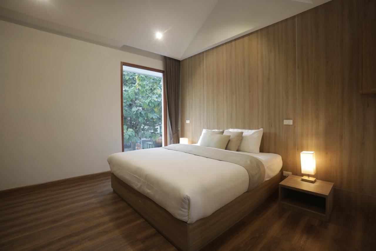 Four O'Clock Hotel Chiang Mai Exterior photo