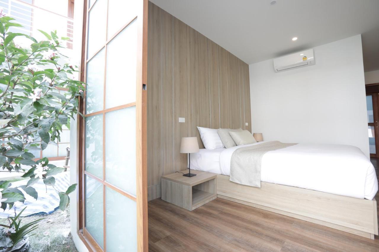 Four O'Clock Hotel Chiang Mai Exterior photo